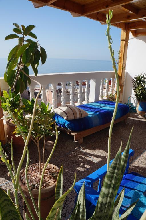 Sundesk Coworking And B&B Taghazout Exterior foto
