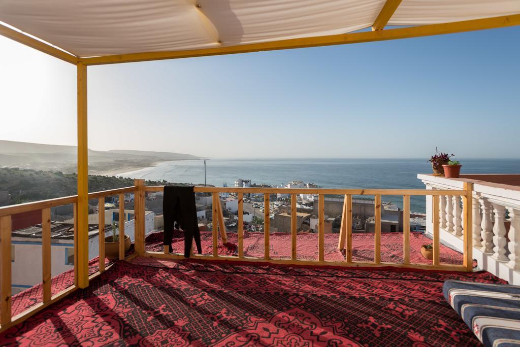 Sundesk Coworking And B&B Taghazout Exterior foto